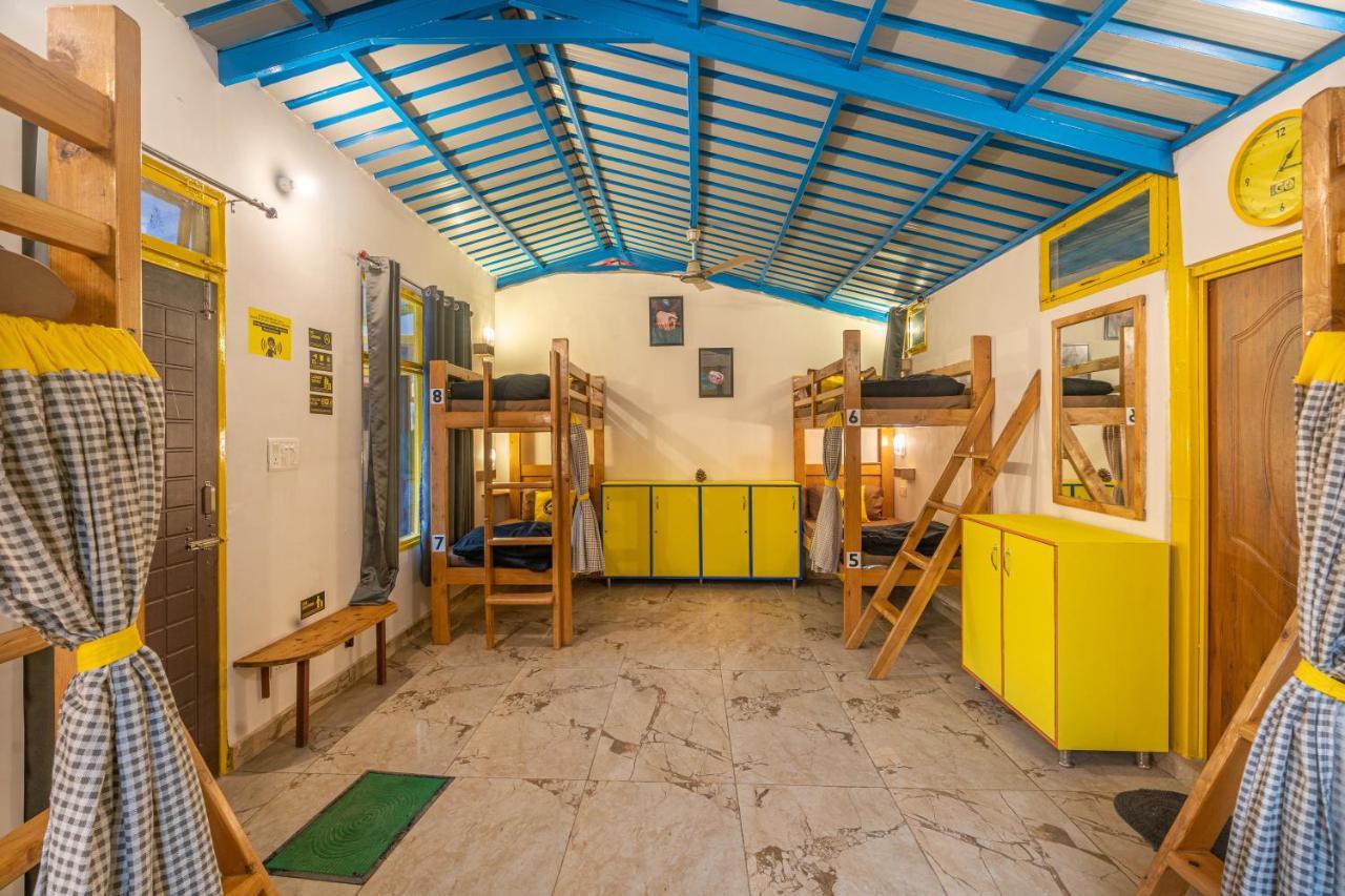 The Hosteller Mussoorie By The Streamside, Kempty 외부 사진