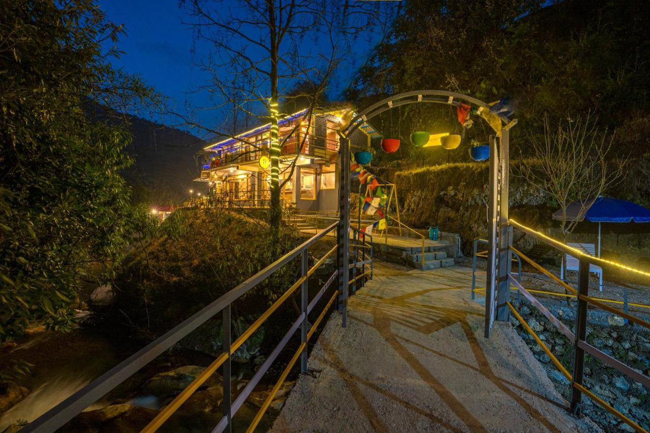 The Hosteller Mussoorie By The Streamside, Kempty 외부 사진